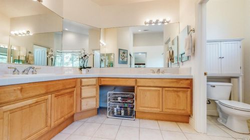 970 Stonecastle Ln, Santa Rosa CA  95405-5513 exterior