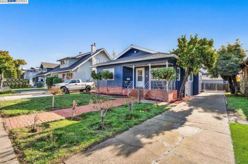 221 Cambridge Ave, San Leandro CA  94577-1825 exterior