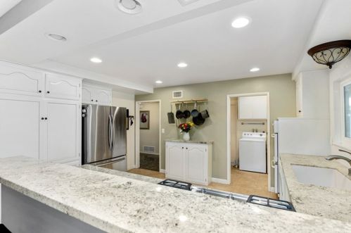 2717 Palmyra Ave, Orange CA 92869-4762 exterior