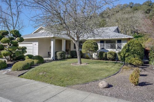 6361 Stone Bridge Rd, Santa Rosa, CA 95409-5859