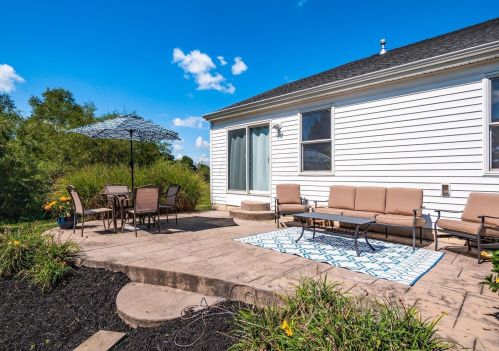 3230 Weeping Spruce Dr, Darbydale OH  43123-1490 exterior