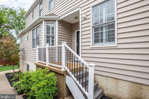 527 Willis St, Fredericksburg VA  22401-5650 exterior