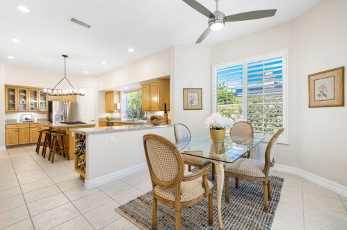 8 King Edward Ct, Rancho Mirage CA  92270-1621 exterior