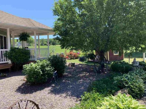 25786 Hockey Ave, Tomah, WI 54660-6935