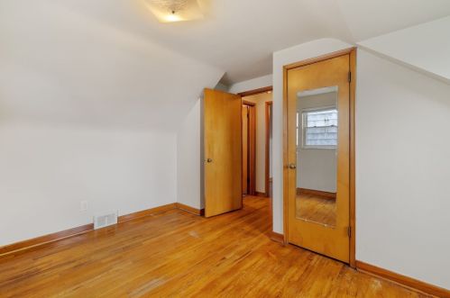 425 Fisher St, Pittsburgh PA 15210-3005 exterior