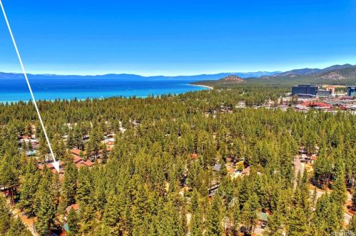 1032 Cellador Rd, South Lake Tahoe CA  96150-8828 exterior