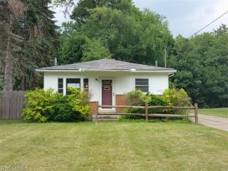2877 Farmdale Rd, Akron, OH 44312-3417
