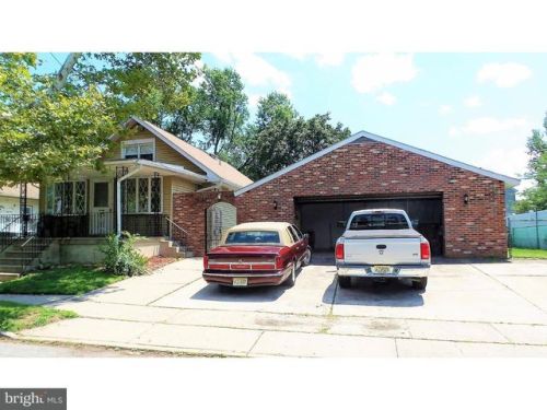 20 Cuthbert Rd, Riverton, NJ 08077-2111