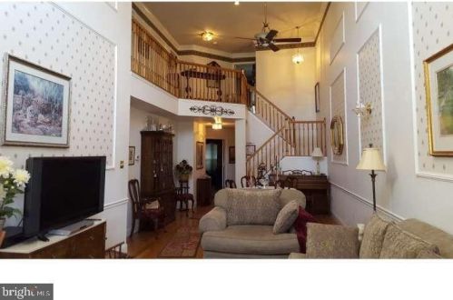 2002 Greenes Way Cir, Collegeville, PA 19426-3100