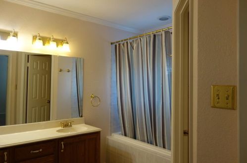 989 Downey Dr, Lewisville TX  75067-7435 exterior