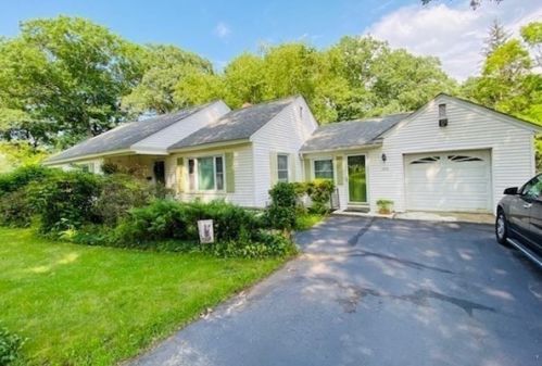 140 Valley Rd, Barre, MA 01005-9288