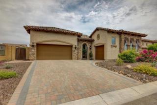8432 Leonora St, Mesa, AZ 85207-3019