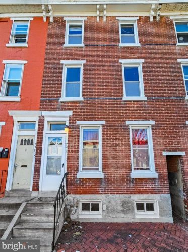 741 George St, Norristown, PA 19401-3730