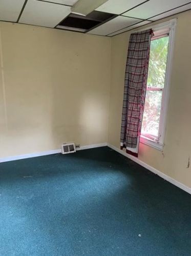 48 1st Ave, Saltsburg PA  15681-8157 exterior