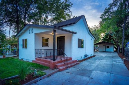 463 Woodrow Ave, Fresno, CA 93702-3823
