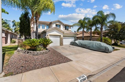 27560 Nellie Ct, Temecula CA  92591-2846 exterior