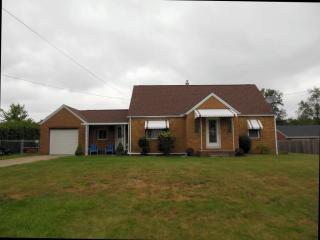 635 Figueroa Pl, Canton, OH 44707-1454