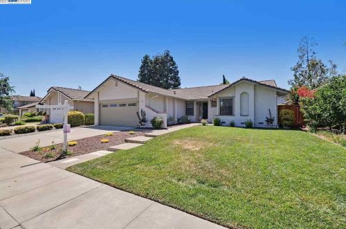 3530 Whitehall Ct, Pleasanton CA  94588-3507 exterior