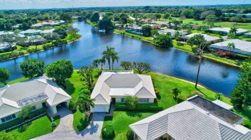 8 Acacia Dr, Boynton Beach, FL 33436-5515