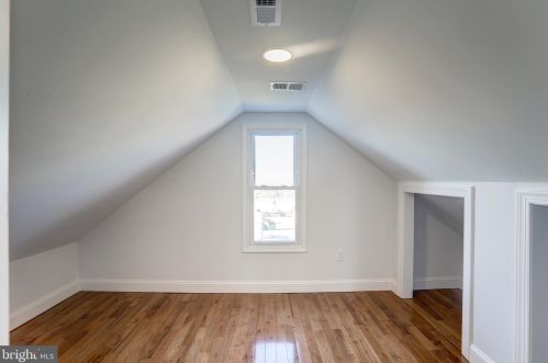 15 Beechwood Ave, Camden NJ  08107-1318 exterior