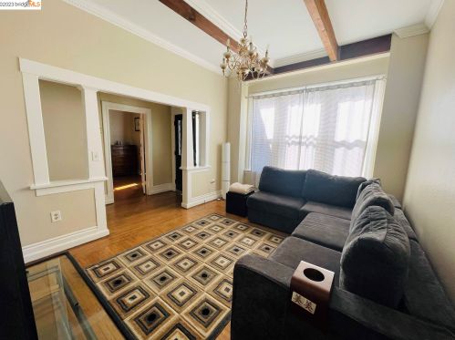 840 58th St, Oakland CA  94608-1404 exterior