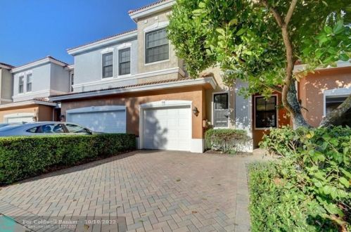 158 Gramercy Square Dr, Delray Beach, FL 33484-8137