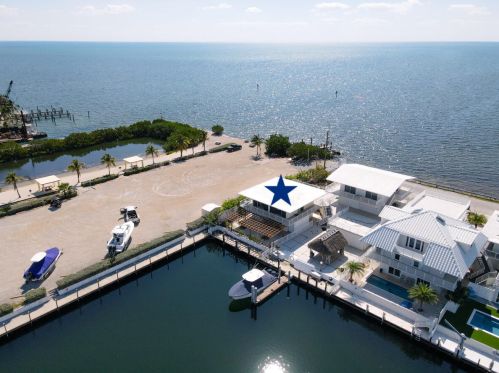 148 Marina Ave, Key Largo FL exterior