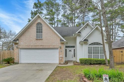1729 Fay Dr, Conroe, TX 77301-4095