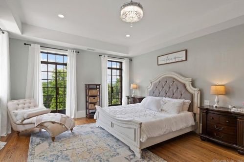 1428 Monroe Tpke, Upper Stepney CT  06468-1443 exterior