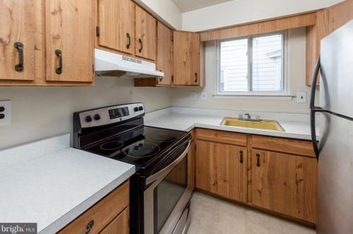 225 Station Ave, West Deptford NJ  08093-1143 exterior