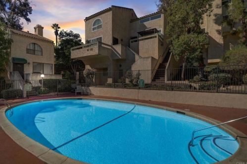 7940 University Ave, La Mesa CA  91942-5574 exterior