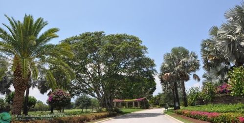 10595 Stonebridge Blvd, Boca Raton FL  33498-2002 exterior