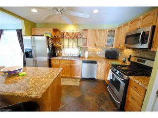 1253 Skyline Dr, Cleveland OH  44131-1647 exterior