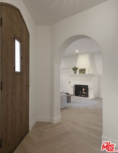 18 Calle Alamo, Santa Barbara CA  93105-2817 exterior
