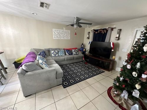 4704 4th St, Lehigh Acres, FL 33971-1613