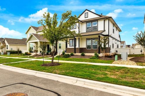 1297 Goforth Rd, Uhland TX  78640-4732 exterior