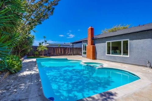 6381 Amberly St, San Diego CA  92120-2101 exterior