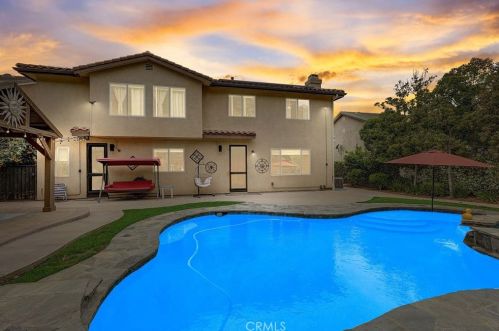 28968 Rock Canyon Dr, Santa Clarita CA  91390-5281 exterior