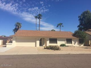 6220 Riviera Dr, Glendale, AZ 85304-2524