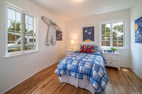 6041 Benmore St, Long Beach CA  90815-1408 exterior