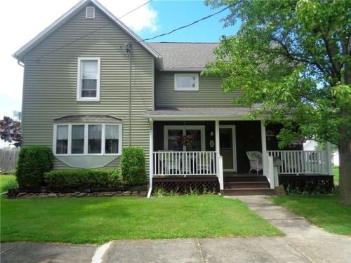 68 Maple St, Canisteo, NY 14823-1364