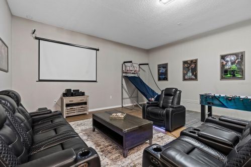 1439 Fairview Cir, Kissimmee FL 34747-6774 exterior