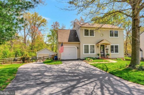 2017 Woodmill Dr, Wilmington, DE 19808-4989