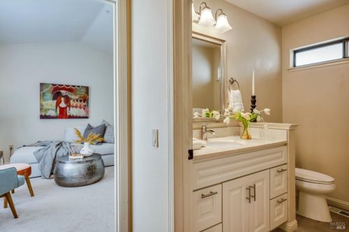 41 Fountain Grove Cir, Fairfield CA  94558-2483 exterior