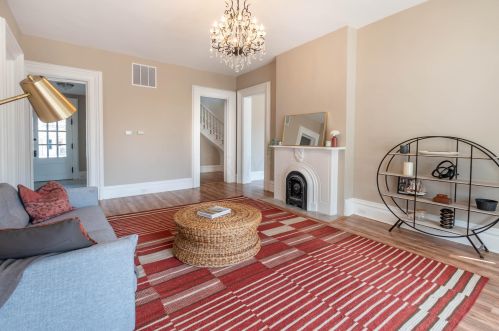 147 High St, London OH  43140-1315 exterior