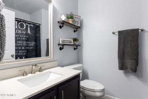 564 Orch Way, Gilbert AZ 85233-5339 exterior