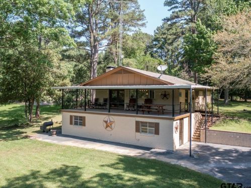 11949 Hamrick Lake Rd, Winona, TX 75792-6821