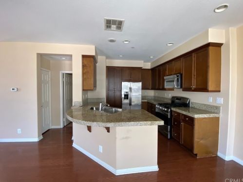 436 Silk Tree, Irvine CA  92606-4516 exterior