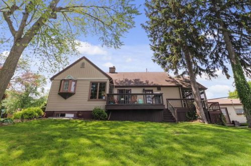 2 3 St, Hobart IN 46342-4306 exterior