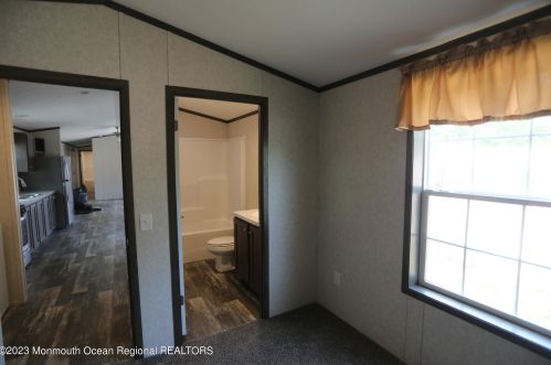 87 Herman Blvd, Hazlet NJ  07730-1547 exterior
